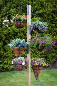 30 Amazing DIY ideas for decorating your garden uniquely